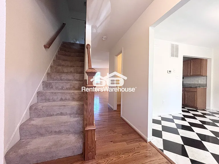 250 Gold Kettle Dr — Photo 2