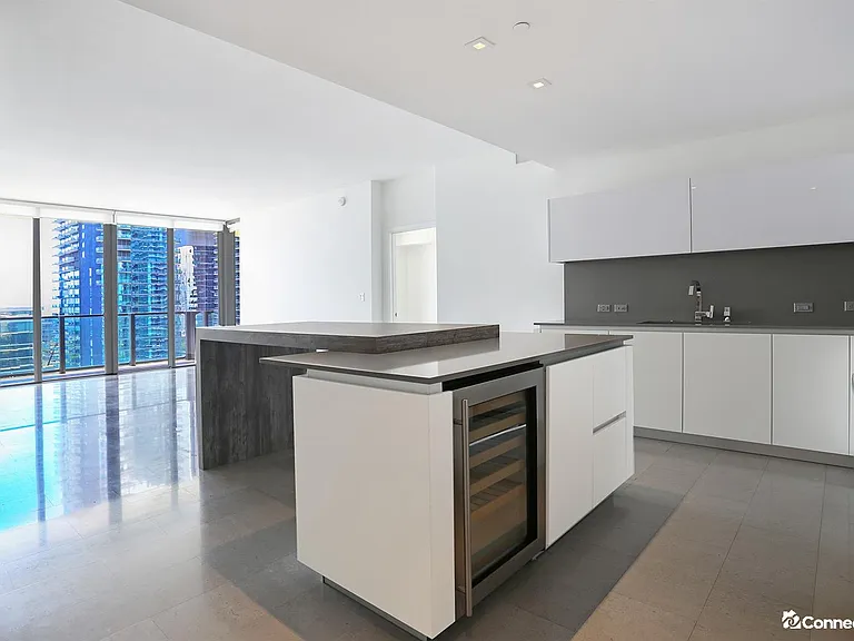 88 SW 7th St #1709 — Photo 7