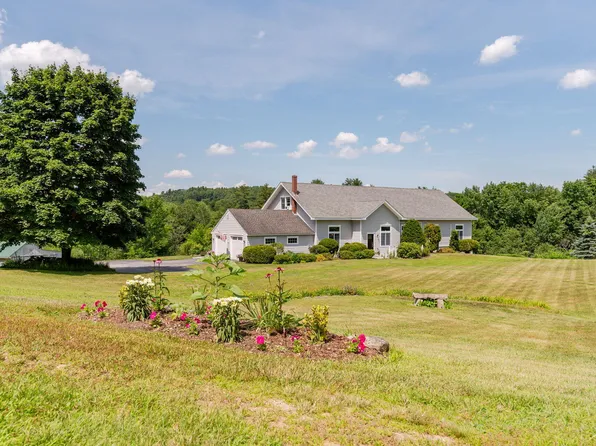 9 Summer Way, Cumberland, ME 04021