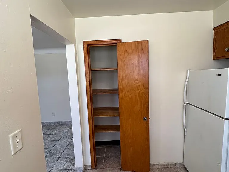 616 Ivy Ave E — Photo 18