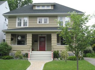 12 Burnside St, Montclair, NJ 07043