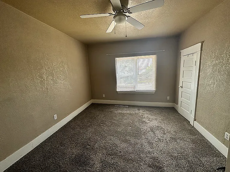 719 Asp Ave #3 — Photo 2