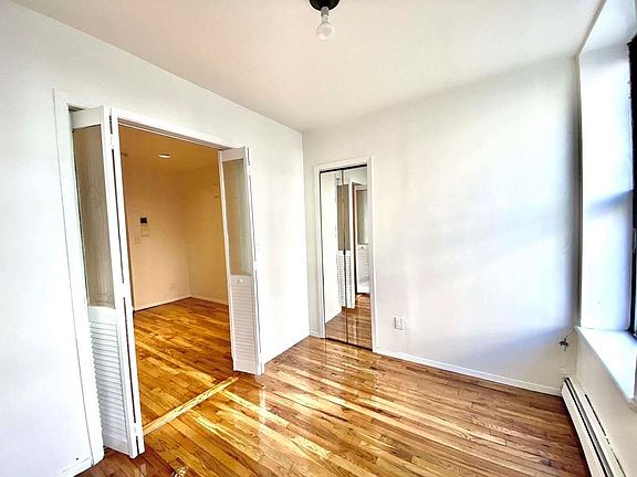 3rd image of 453 W 46th St #B3
