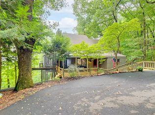 191 S Sanderlin Mountain Dr, Jasper, GA 30143