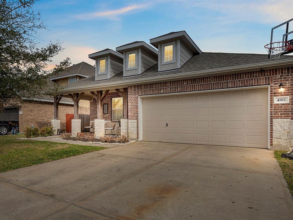 1st image of 4811 Legends Bay Dr
