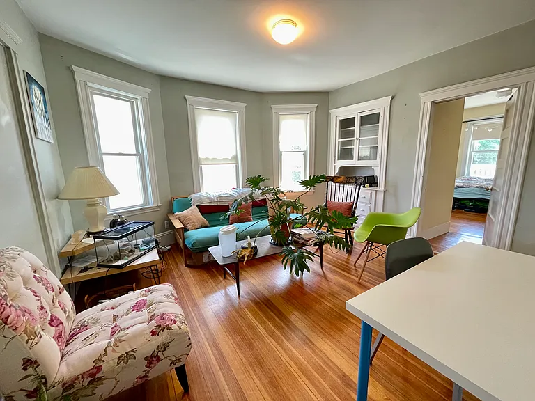 86 Conwell Ave #3 — Photo 3