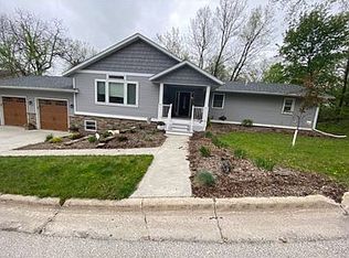 604 Linden St, Decorah, IA 52101