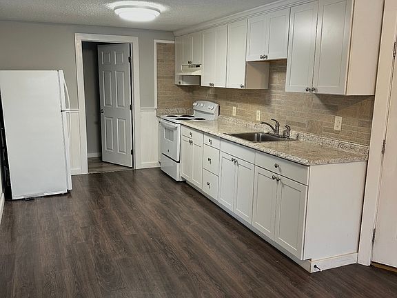 2nd image of 119 E Cayuga St APT 3