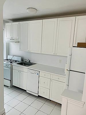 3rd image of 9340 Queens Blvd APT 6