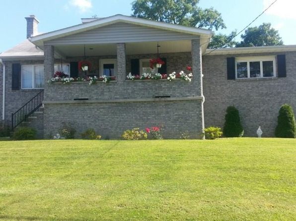 1412 Paint St, Windber, PA 15963