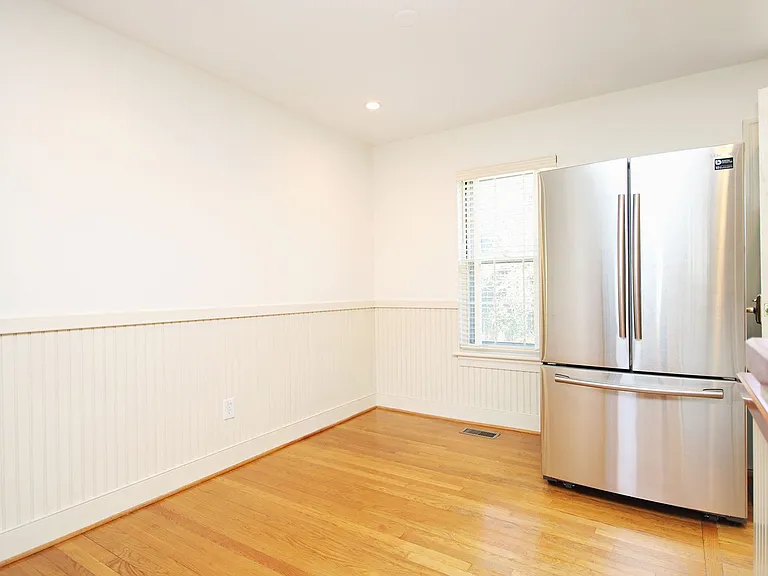 1412 Cherry Ave — Photo 9