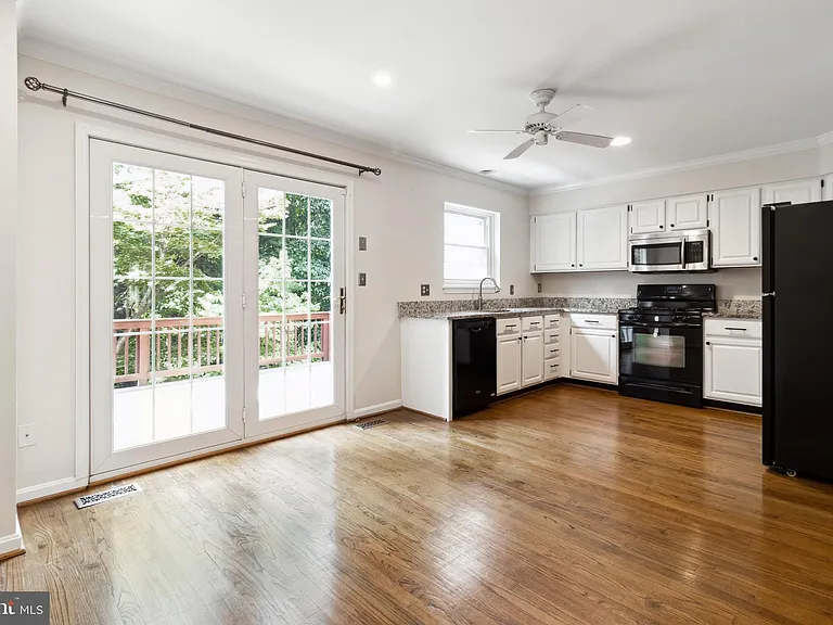 524 Kinsale Rd — Photo 8