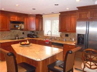 3472 Apostol Rd, Escondido, CA 92025