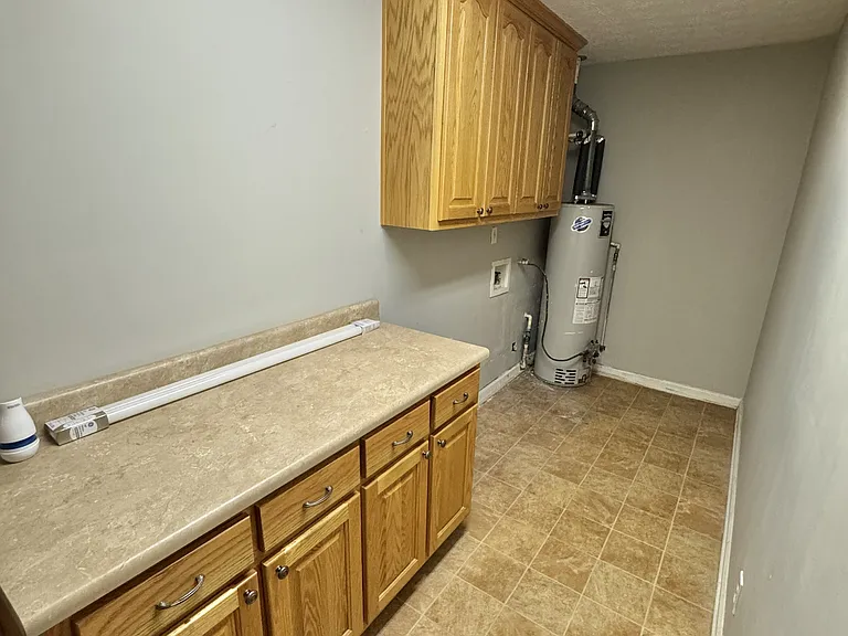 2237 Ross Ln — Photo 22