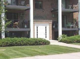 501 Georgetown Dr APT 13, Traverse City, MI 49684