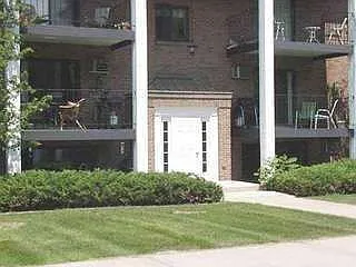 501 Georgetown Dr APT 13 photo 1