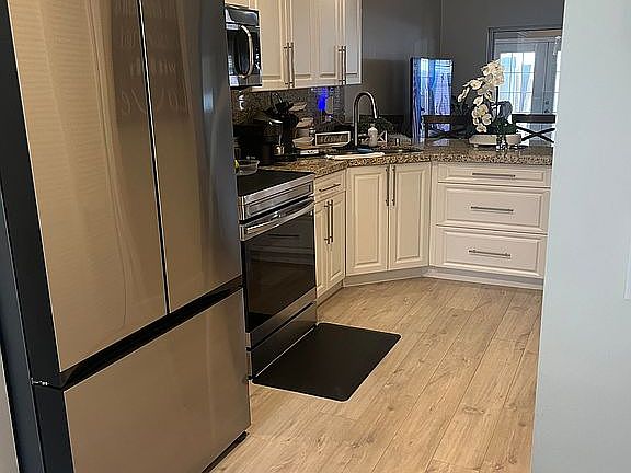 5th image of 8831 NW 150th St