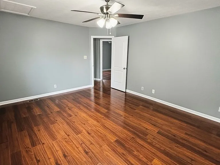 1569 Apache Way — Photo 13
