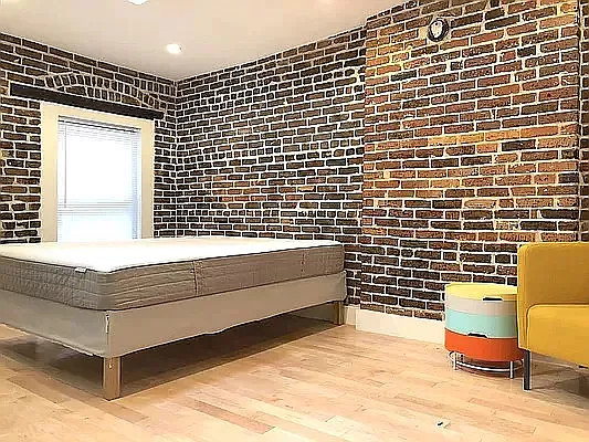 Rented by REAL New York | media 9