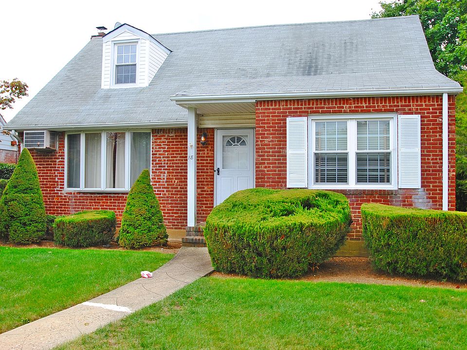 1st image of 18 Laurel Dr