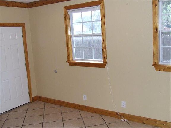 3rd image of 5707 Berget Dr