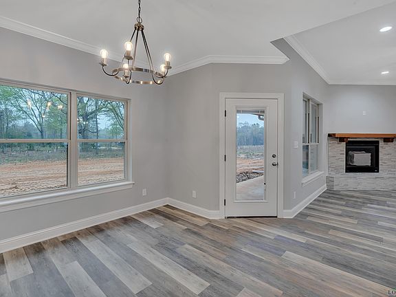 4th image of 117 Private Road 1111
