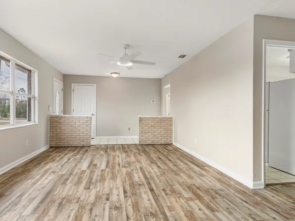 6522 Hiwassee St, Panama City, FL 32404