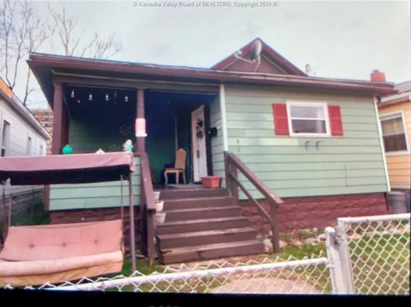 821 7th St, Charleston, WV 25302