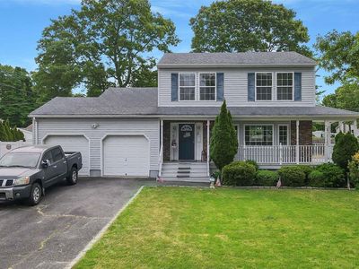 3 Amarr Drive, Shirley, NY, 11967
