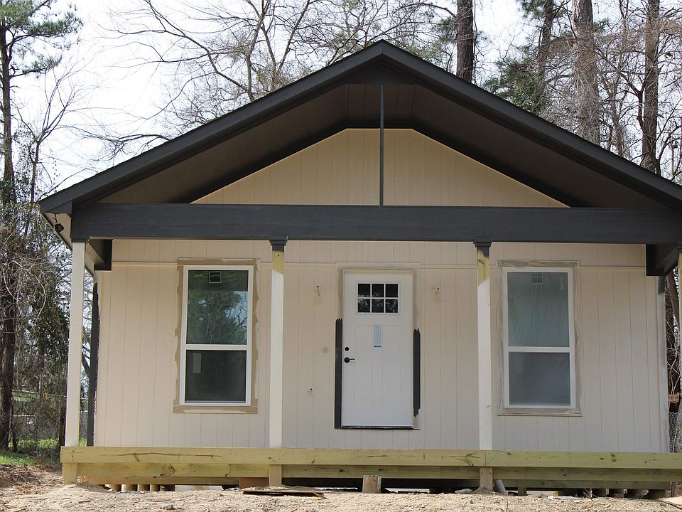 1st image of 22582 Lakeway Harbor Dr