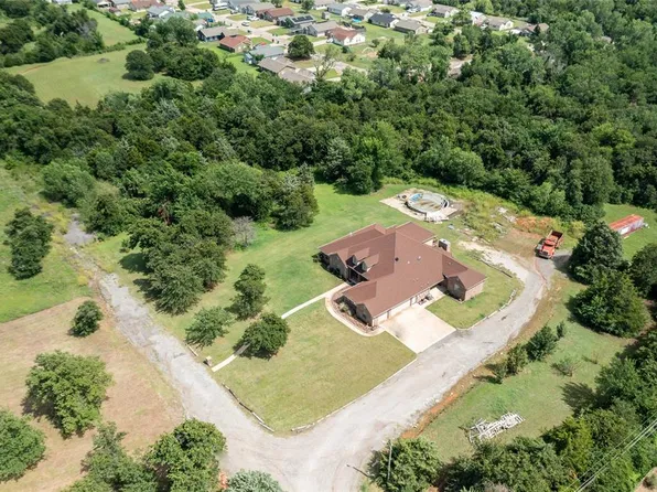 8724 NE 47th St, Spencer, OK 73084
