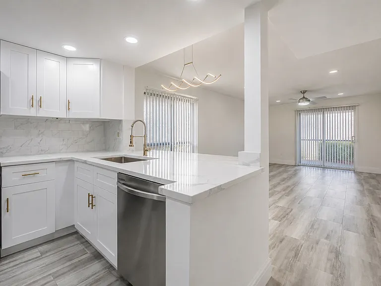 4965 Puritan Cir #401 — Photo 5