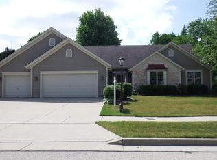 1631 Auburn Ct, West Bend, WI