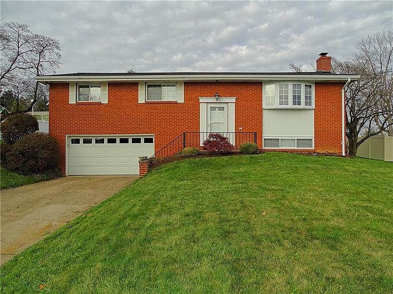 1st image of 11 Stoden Dr