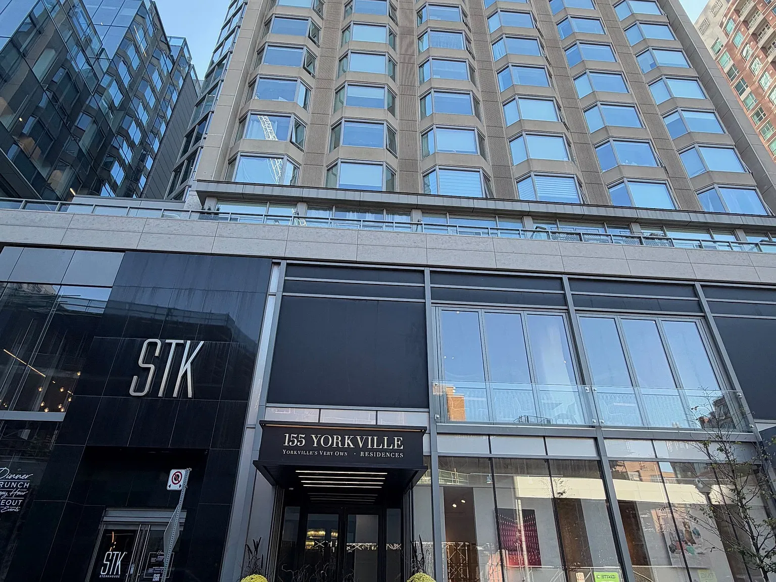 1 bed, $2,900 — Photo 1