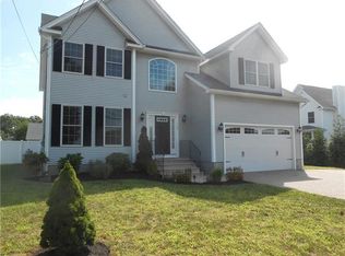 138 Beach St, Westerly, RI 02891