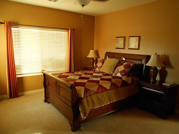 4th image of 113 E Bahamas Dr