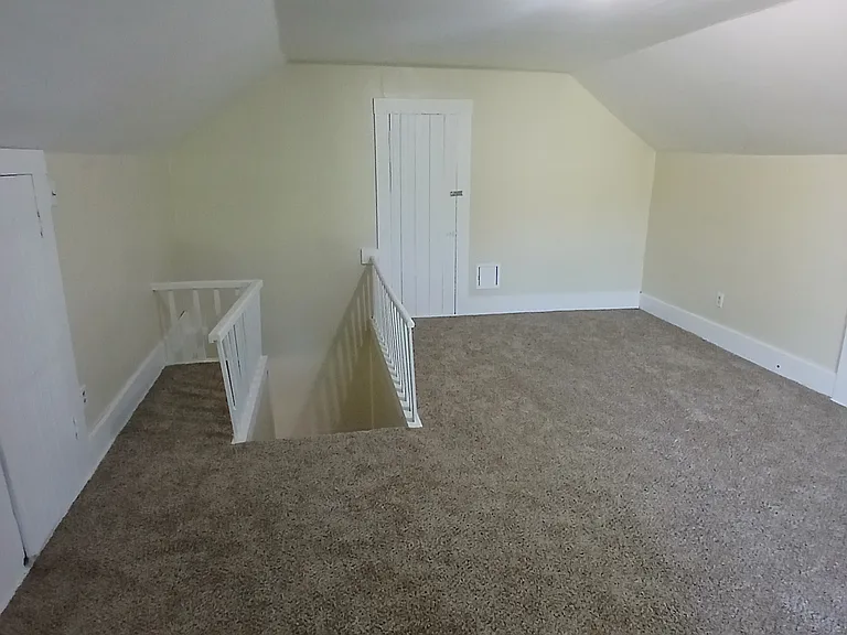 5325 Smithland Rd — Photo 2