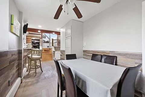 4th image of 6 Harrington Way