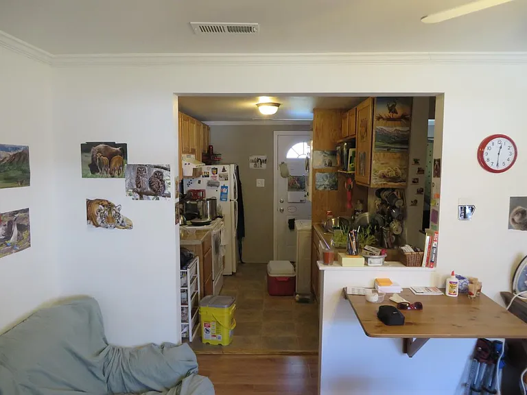 314 Crest Dr — Photo 3