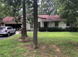 6 Country View Ct, Wentzville, MO 63385