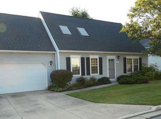 3421 W Prescott Cir, Cuyahoga Falls, OH 44223