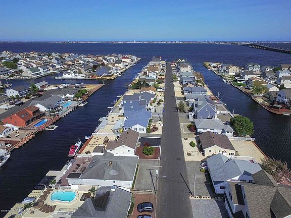 4th image of 3429 Maritime Dr