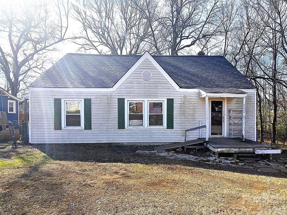 1st image of 500 Lynn St