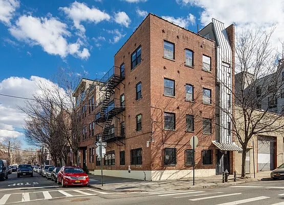 Rented by Compass | media 17