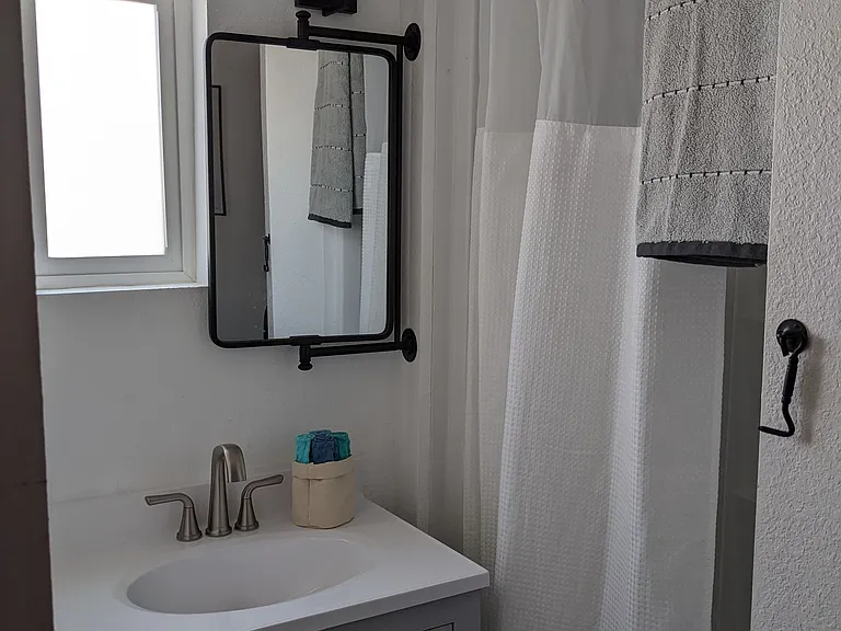 827 10th St #7 — Photo 26