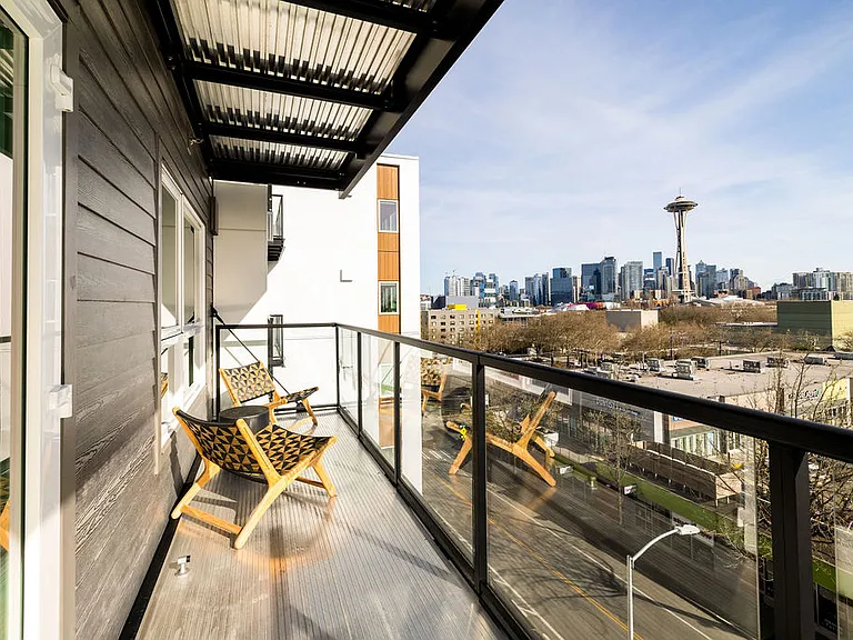 110 Roy Apartments — Photo 31