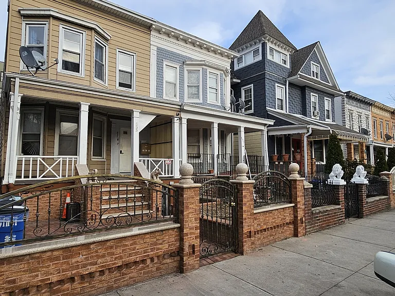 535 E 29th St #2-1 — Photo 9