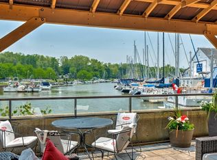 100 Bronte Rd #214, Oakville, ON L6L6L5