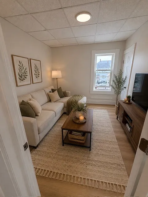 275 Hope Street — Photo 3